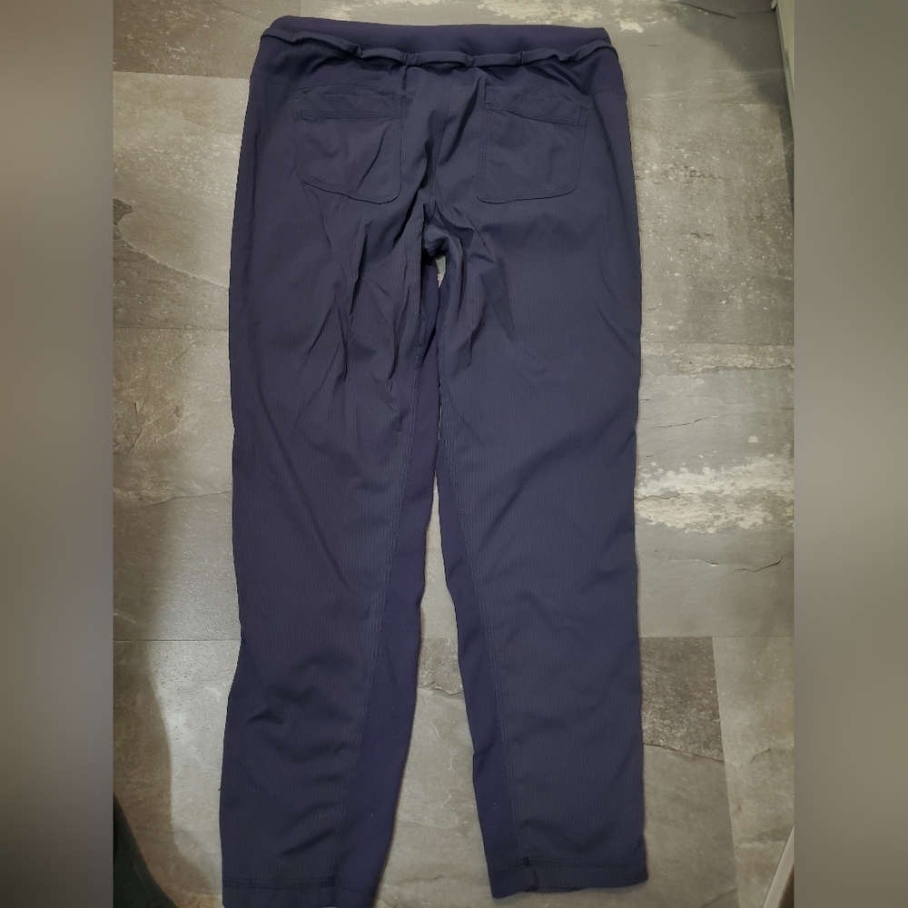 Vintage Lululemon Dance Studio Crop Pants. Stripes. 26". Cadet Blue. Size 8. - Picture 3 of 11